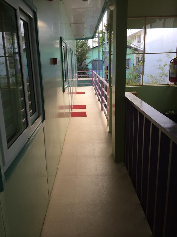 Shore Time Hotel - Annex Balabag  Экстерьер фото