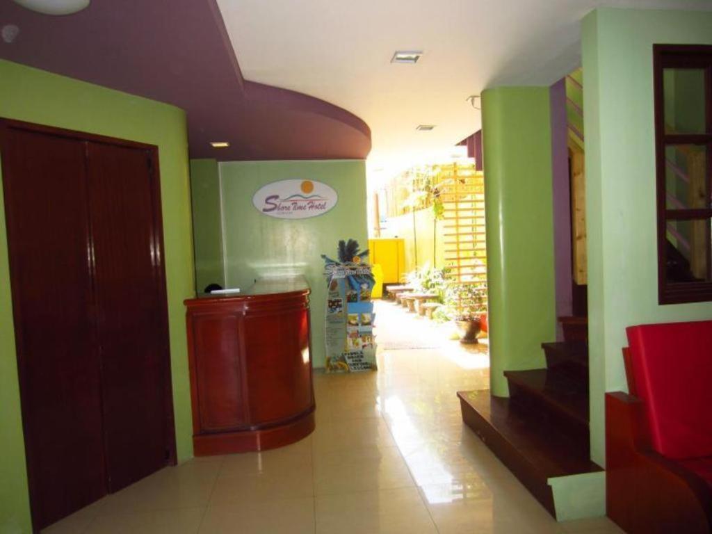 Shore Time Hotel - Annex Balabag  Экстерьер фото