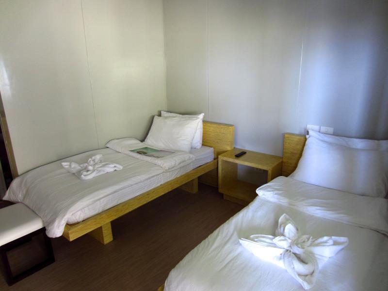 Shore Time Hotel - Annex Balabag  Экстерьер фото
