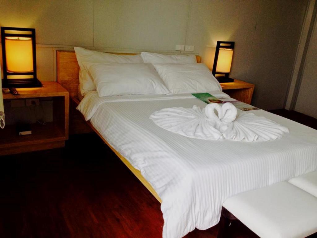 Shore Time Hotel - Annex Balabag  Экстерьер фото