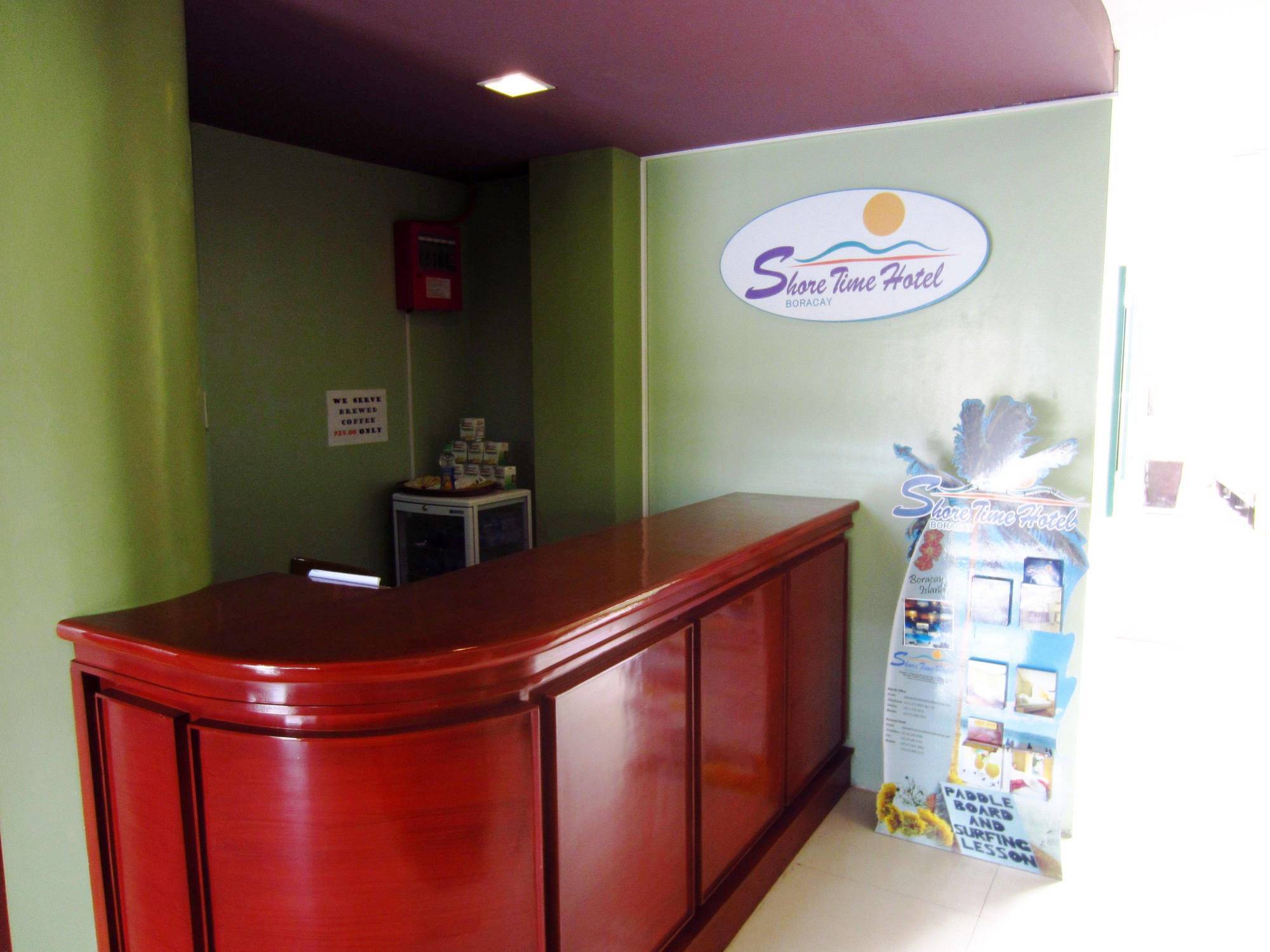 Shore Time Hotel - Annex Balabag  Экстерьер фото