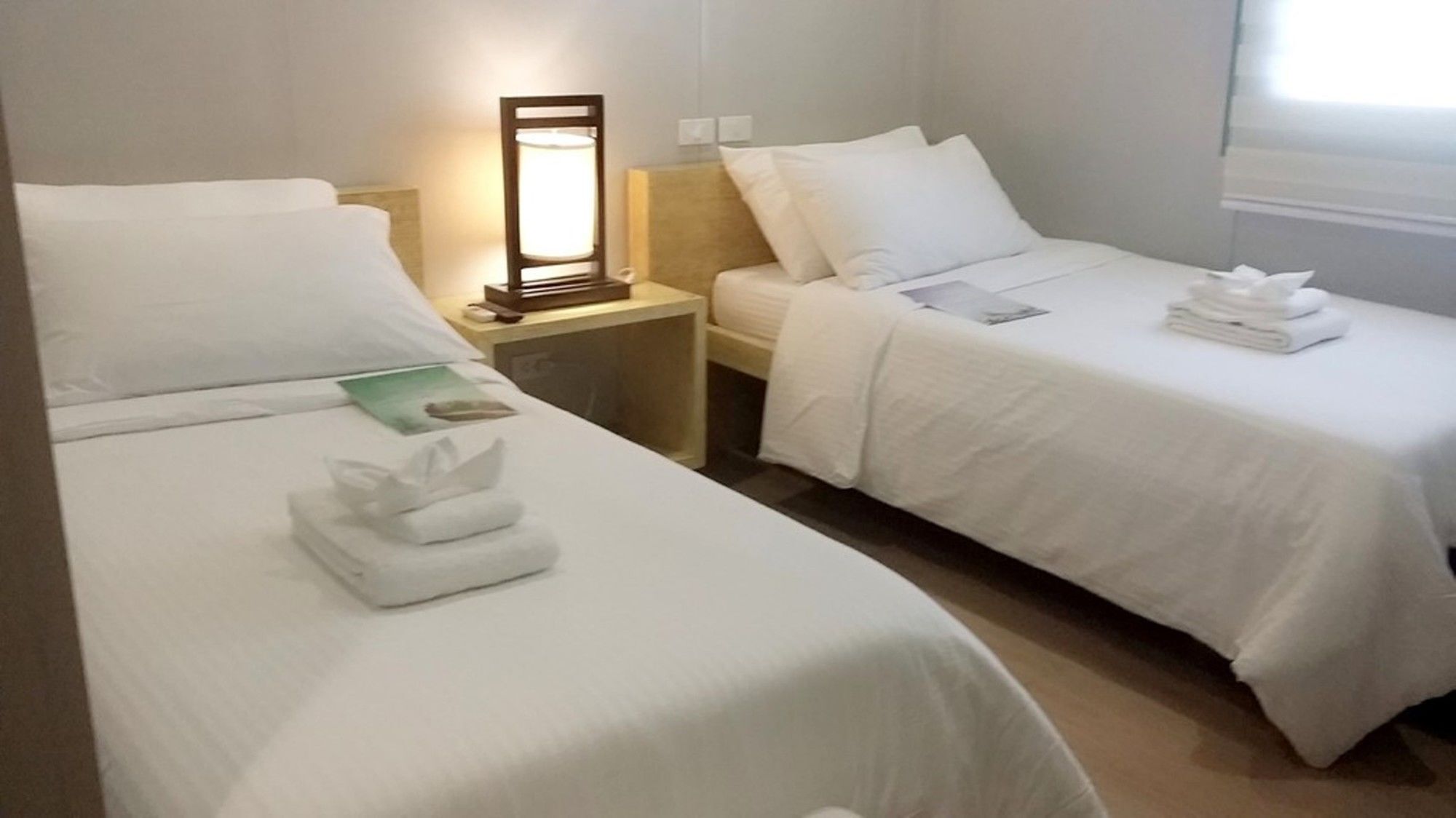 Shore Time Hotel - Annex Balabag  Экстерьер фото